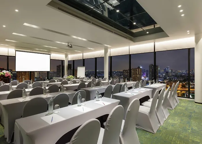 Ibis Styles Sukhumvit Phra Khanong Hotel